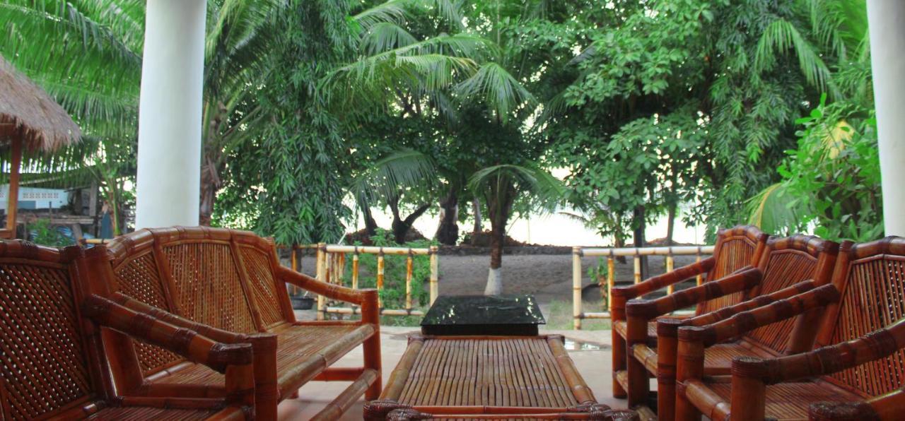 Fx72 Beach Resort Maumere Dış mekan fotoğraf