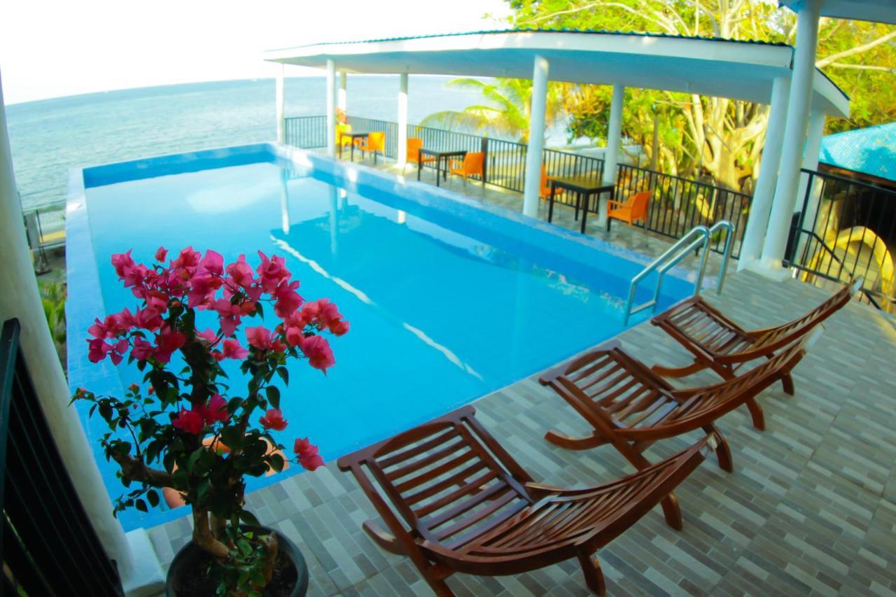 Fx72 Beach Resort Maumere Dış mekan fotoğraf